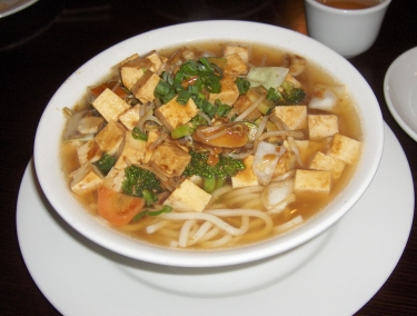 Tofu vegetable noodle bowl