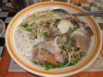 Beef noodle soup