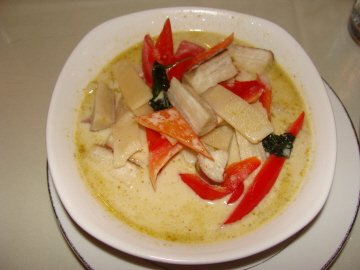 Green curry at Tana Thai