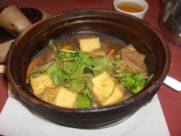 Mixed vegetable clay pot with tofu
