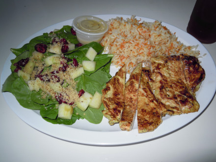Grilled chicken with steamed white rice and carrots