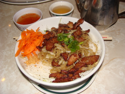 Vermicelli bowl with stir fried pork and lemongrass