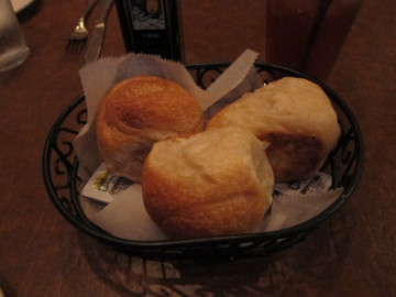 Moni's complimentary bread