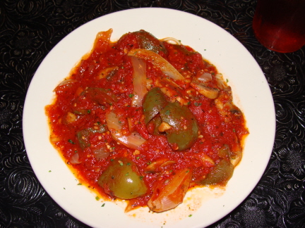 Spaghetti with cacciatore sauce