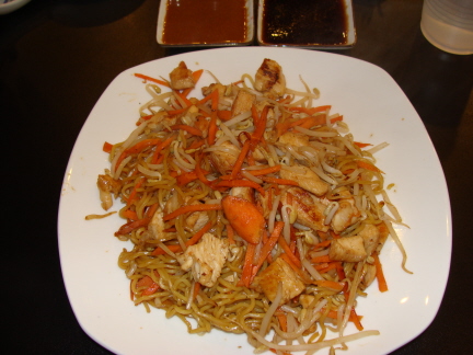 Chicken yakisoba